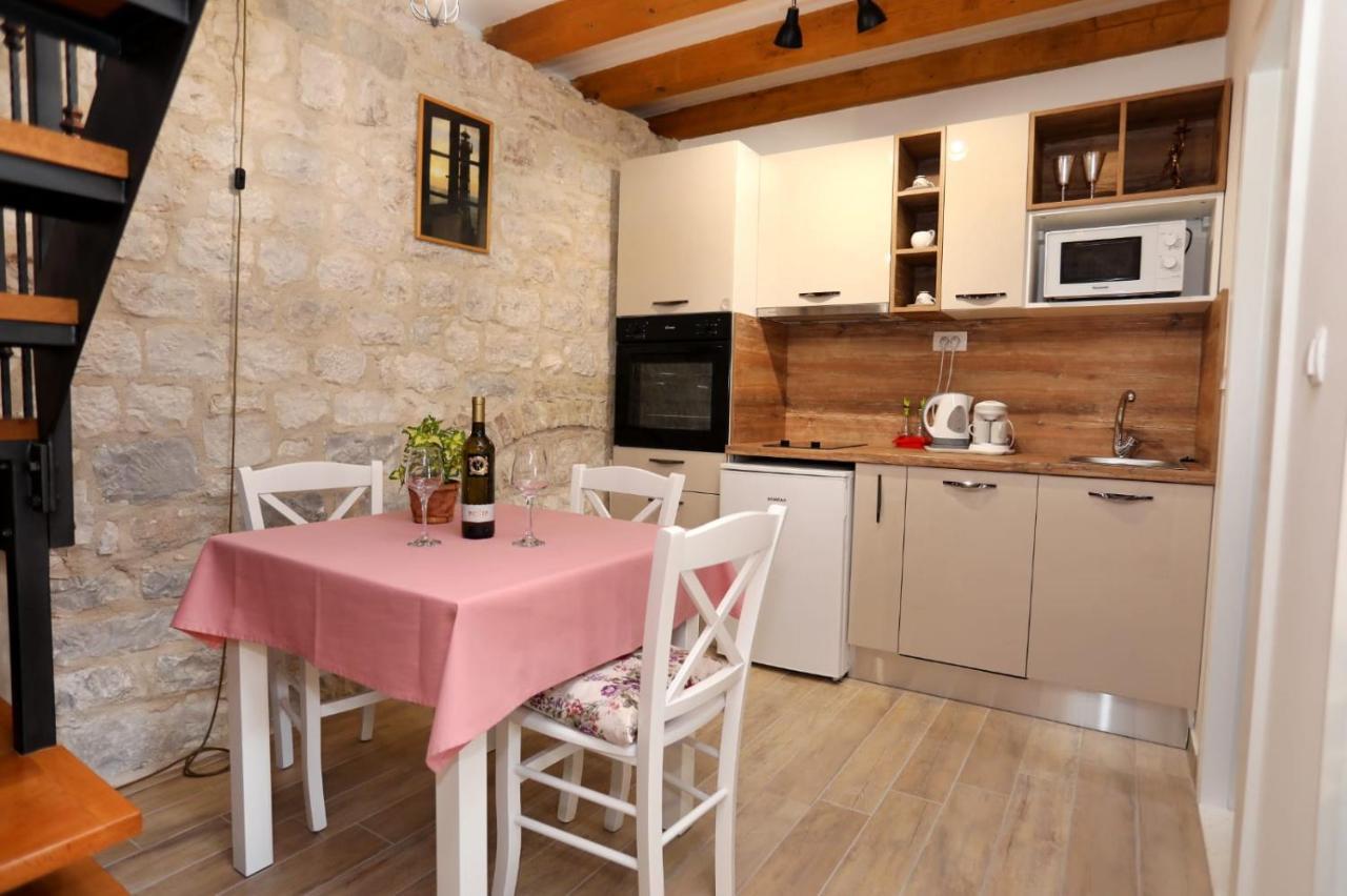 Studio Apartman Mihaella Kaštela Kültér fotó