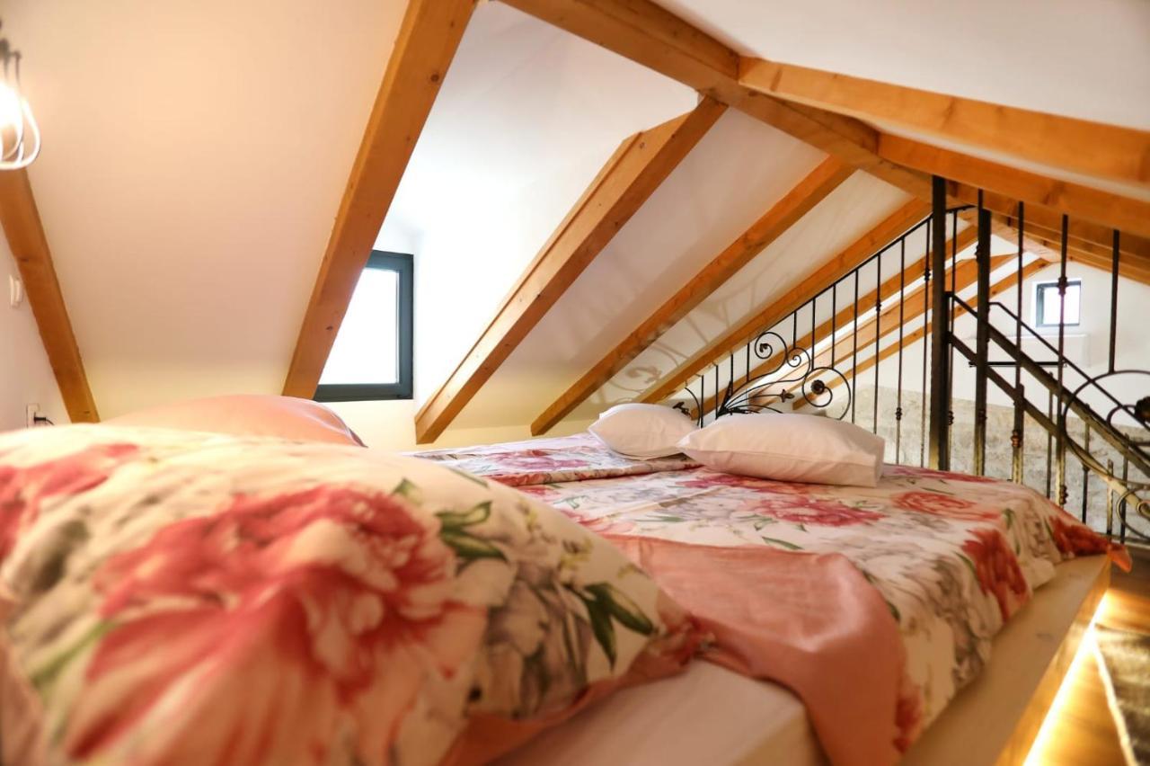 Studio Apartman Mihaella Kaštela Kültér fotó