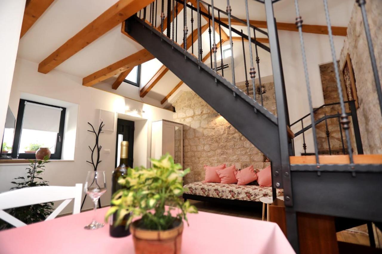 Studio Apartman Mihaella Kaštela Kültér fotó